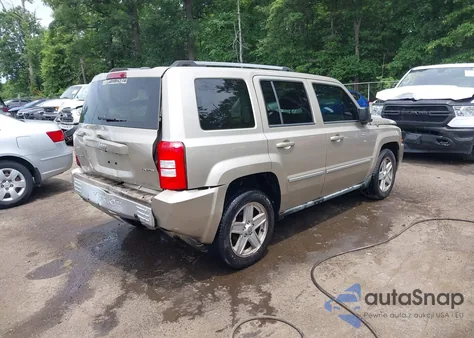 2010 Jeep Patriot Limited из США, поврежденный, VIN 1J4NF4GB3AD580190
